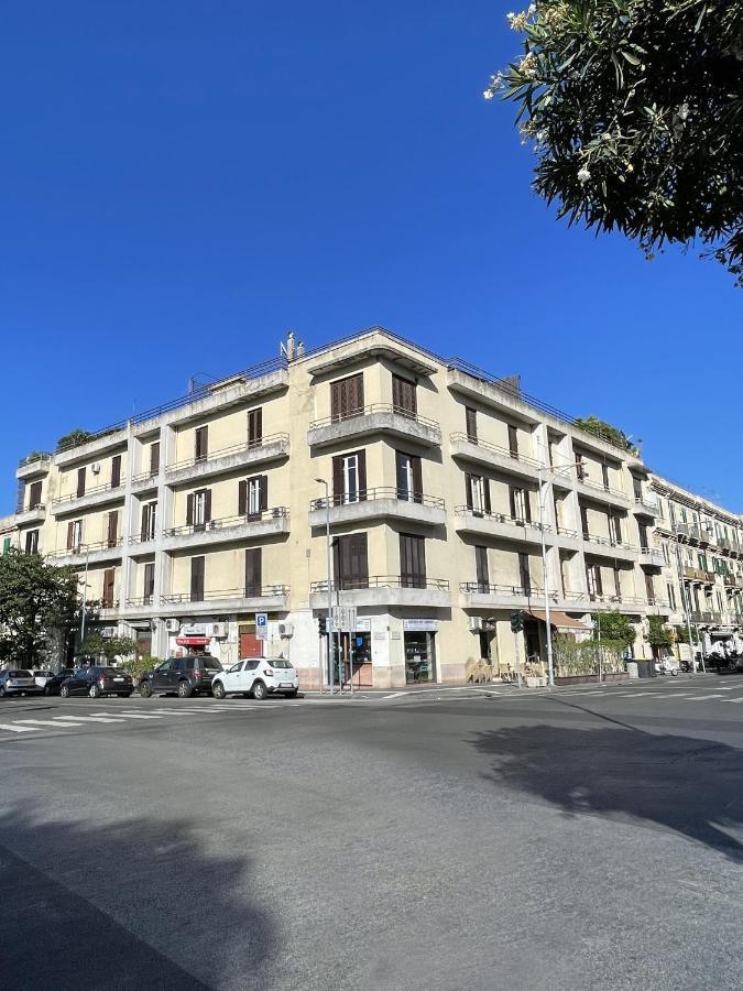 מסינה Isola - Smart Aparthotel מראה חיצוני תמונה